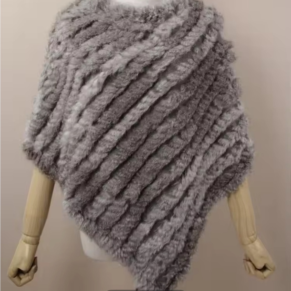 Brand new Chic Faux Fur Poncho